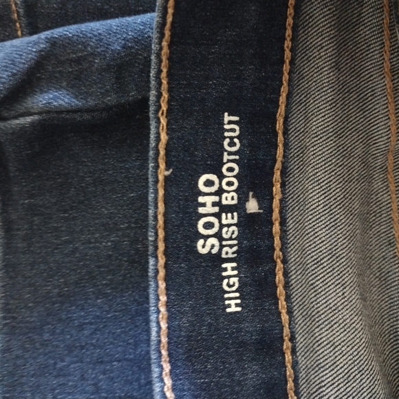 Nichole Miller SOHO high Rise Boot cut Jeans - Picture 5 of 6